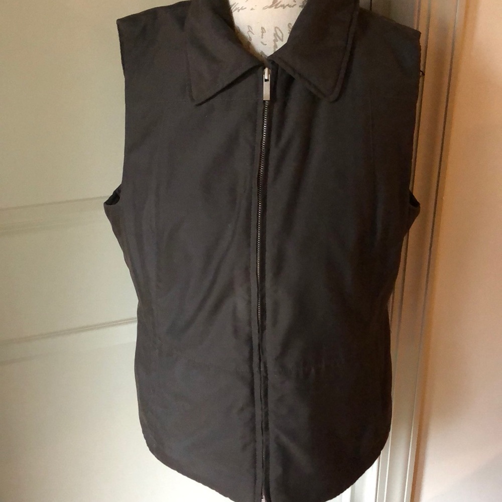 EUC Ann Taylor chocolate vest
